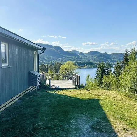 5 Bedroom Pet Friendly In